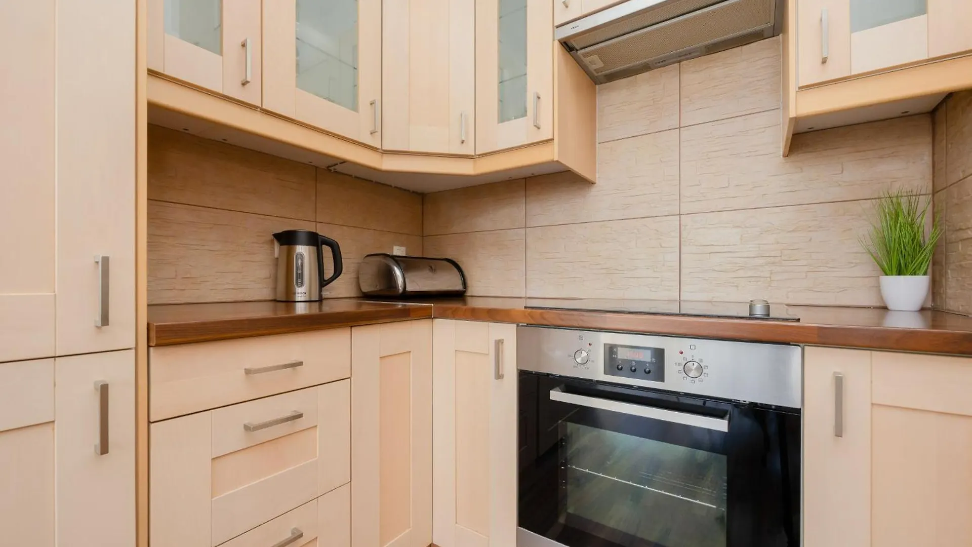 Spacious Apartment With Parking And Balcony By Noclegi Renters Warsaw 0*,  Poland