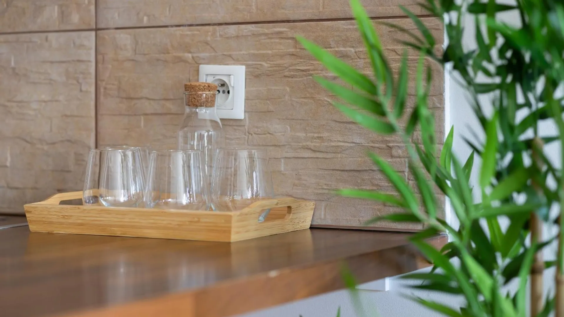 Spacious Apartment With Parking And Balcony By Noclegi Renters Warsaw